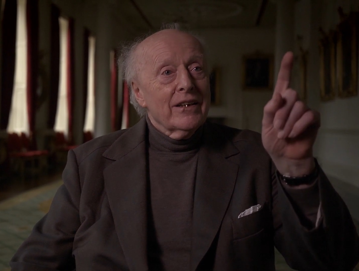 Lorg na gCos: Súil Siar ar Mise Éire